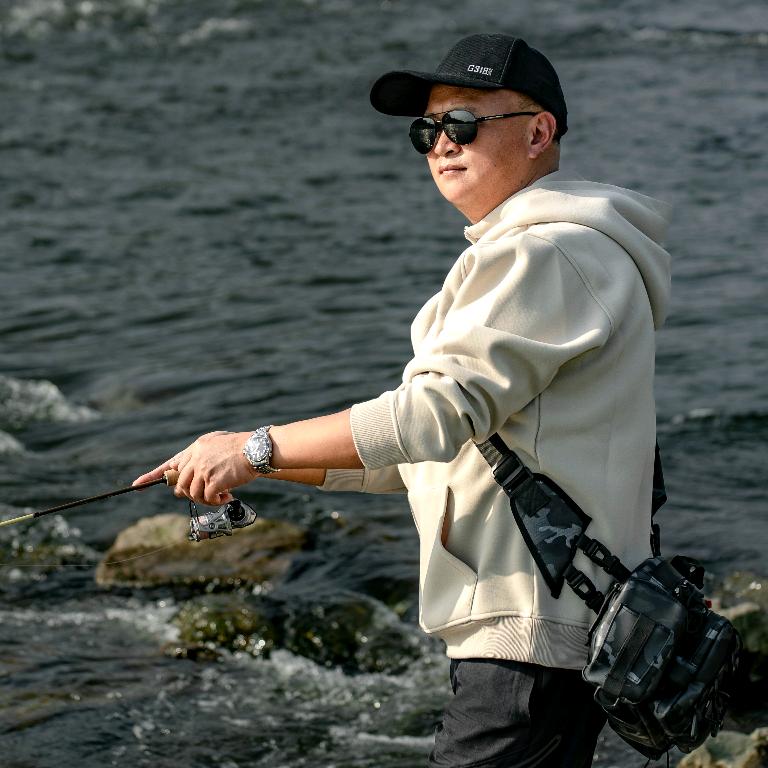 科雷亚CLANLURE路亚大方的装备间