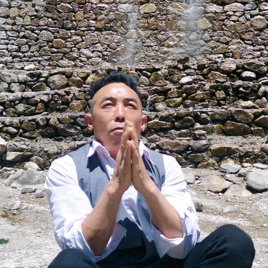 找一个有钱的老婆也，可以过下半辈子，