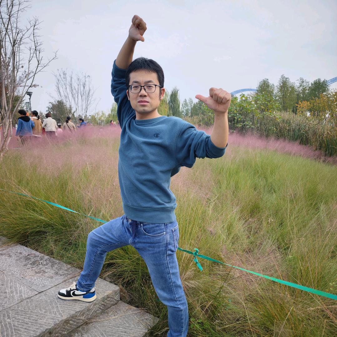 湖北共翔封边机服务商张帅华