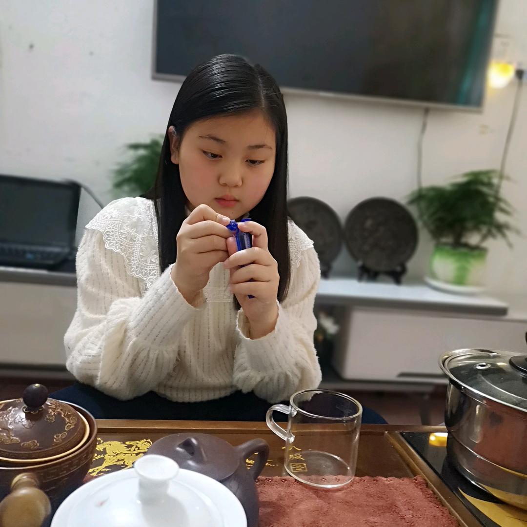 李好博伦