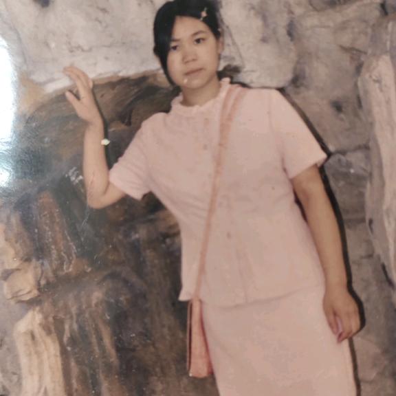 我是快乐的，小燕子，✌