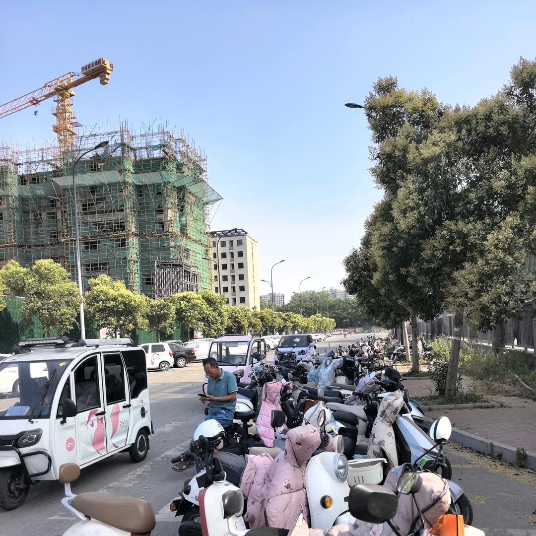 ✘扶着往事走✘