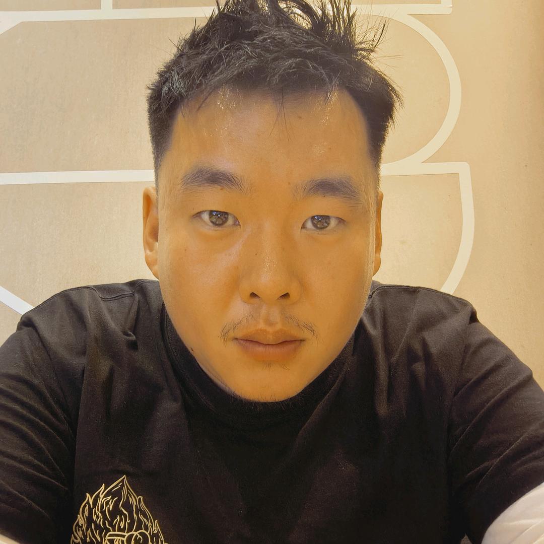 刘奕伯_Yibito