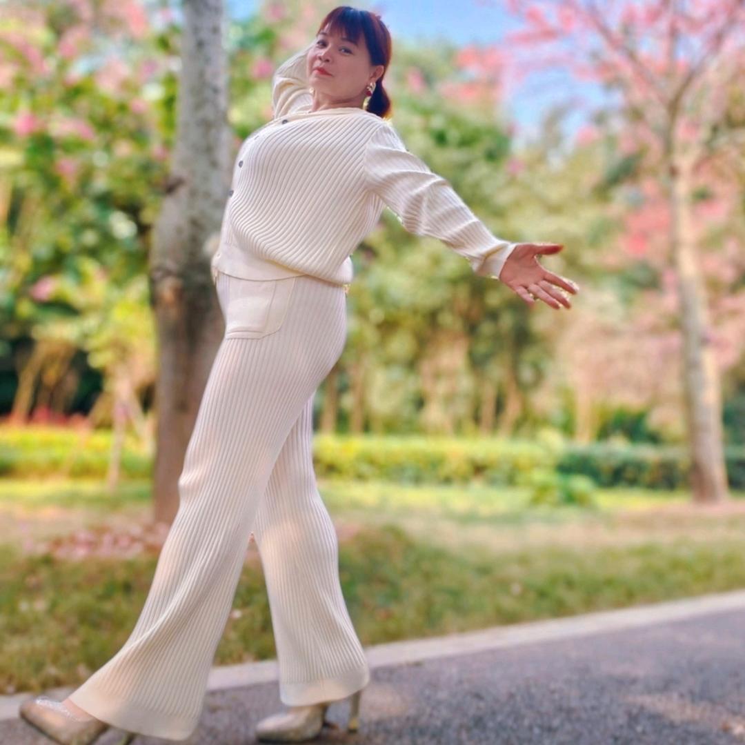 ꒰ •ॢ娜~娜 ̫ -ॢ๑꒱