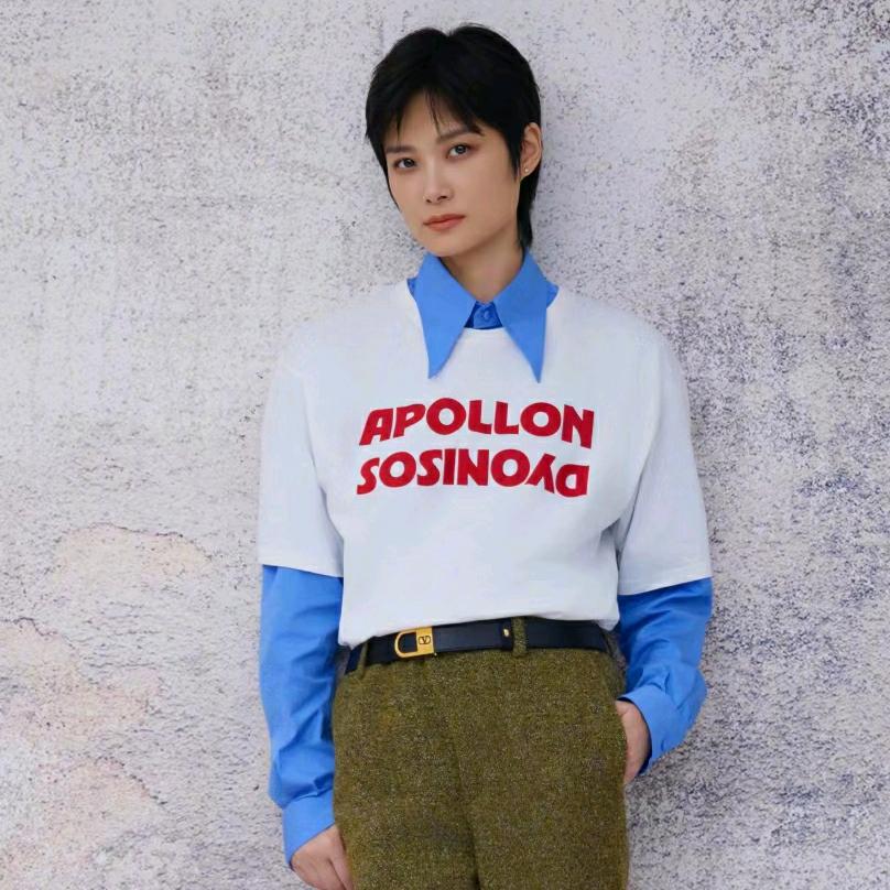 很难不心动于Lee