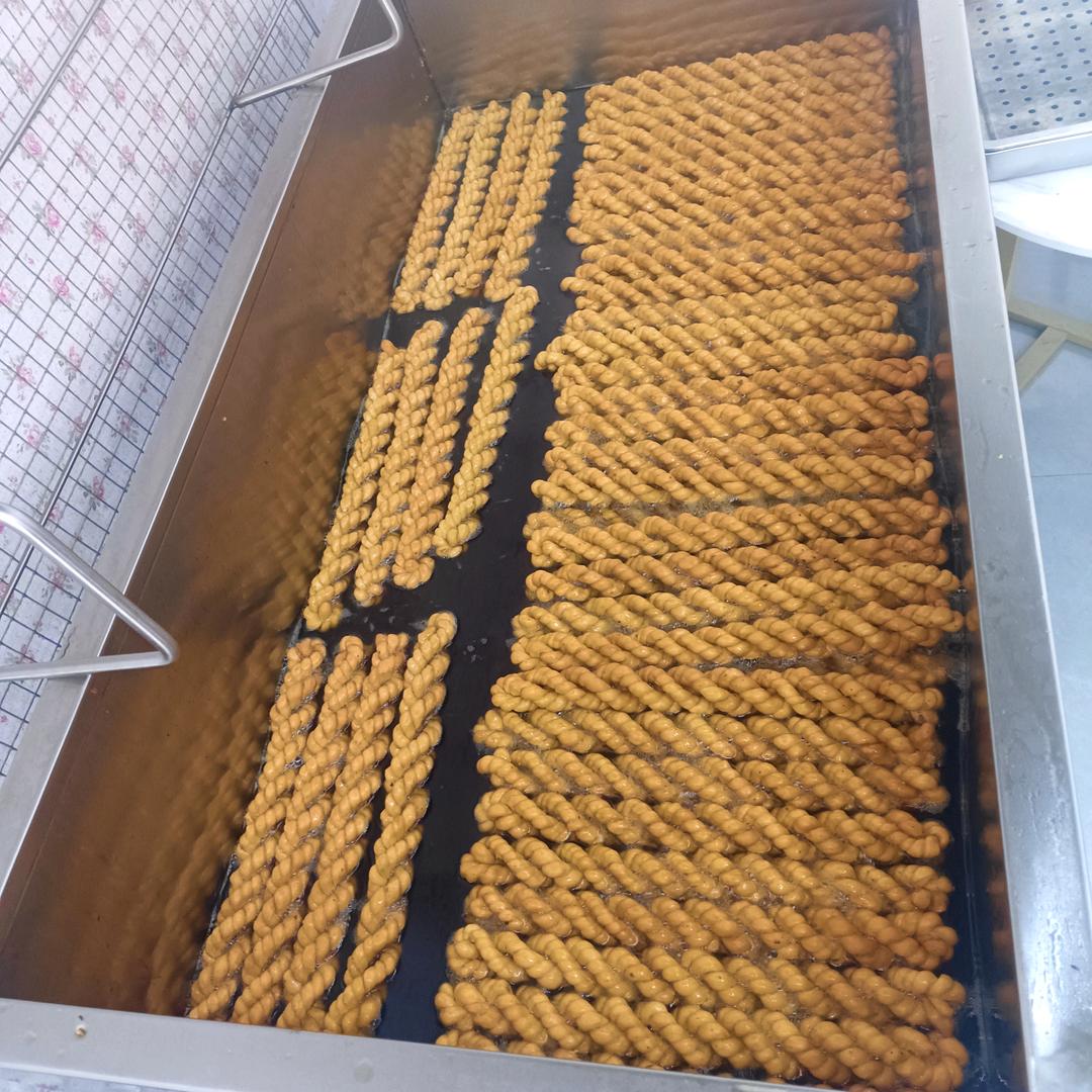 凯凯油糕富平店（党氏酵面麻花）