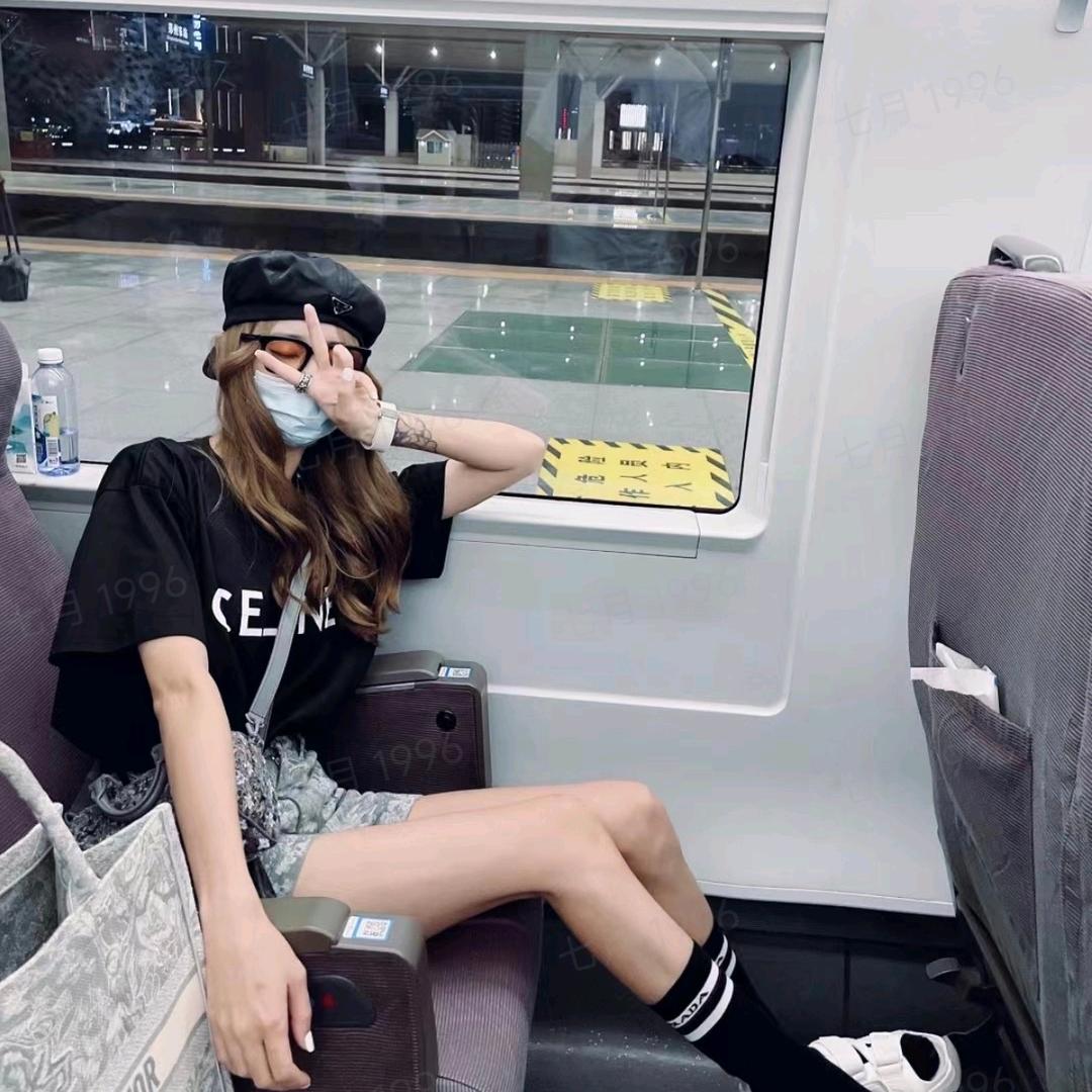 不理理【直播返场】