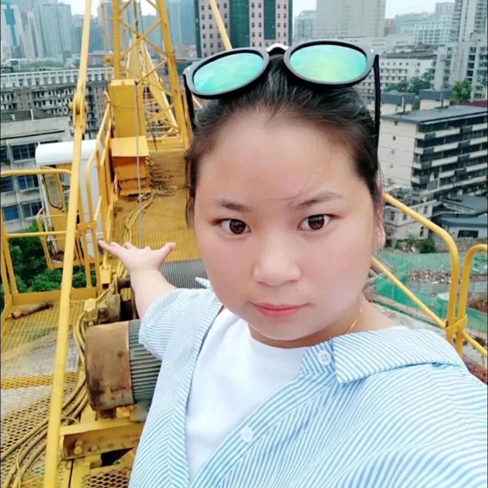 🏗小香菜🌿《她只有三分乖》