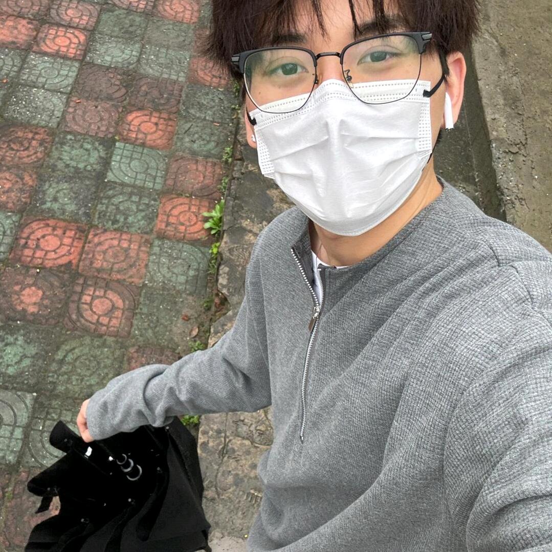 李～
