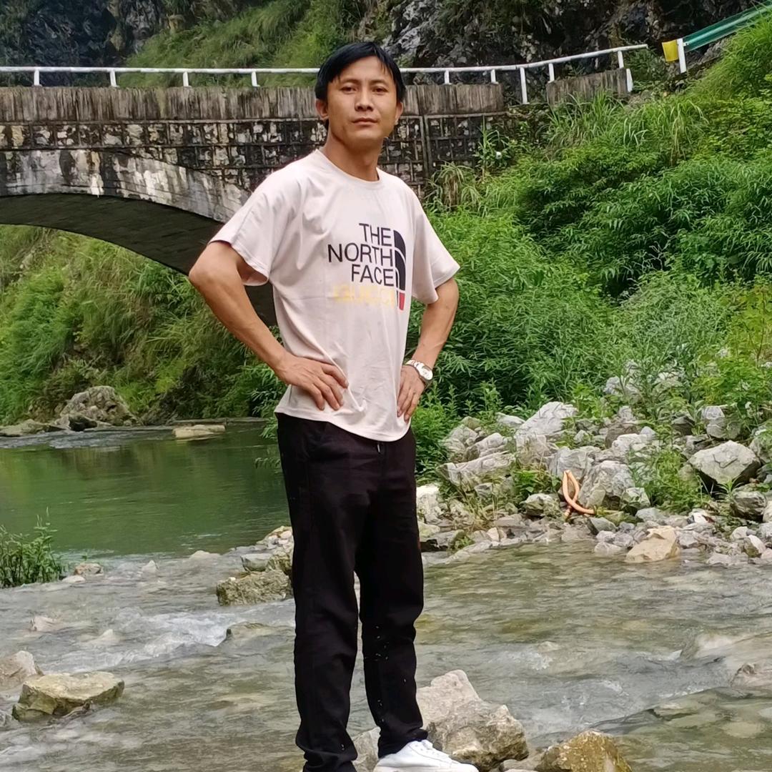 贵州小何（音乐人）