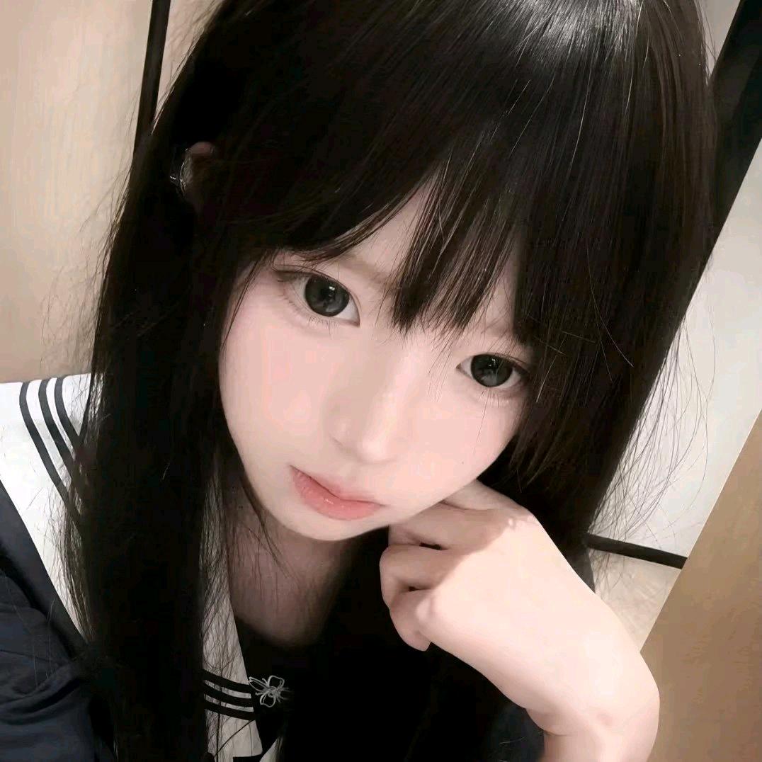 凛奕.