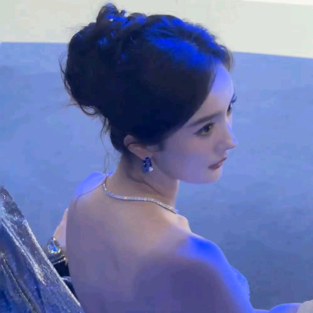 乱花渐欲迷人眼🌸