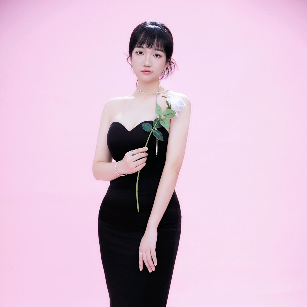 火中莲花