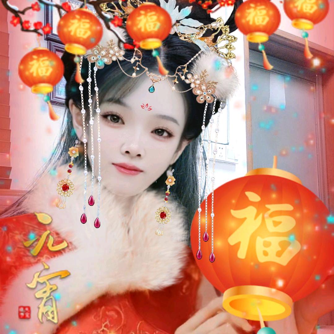 开叉车的小姐姐