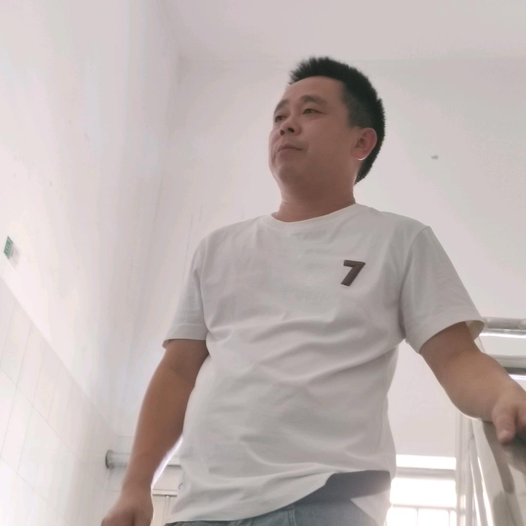 舒憨憨@！！！头像