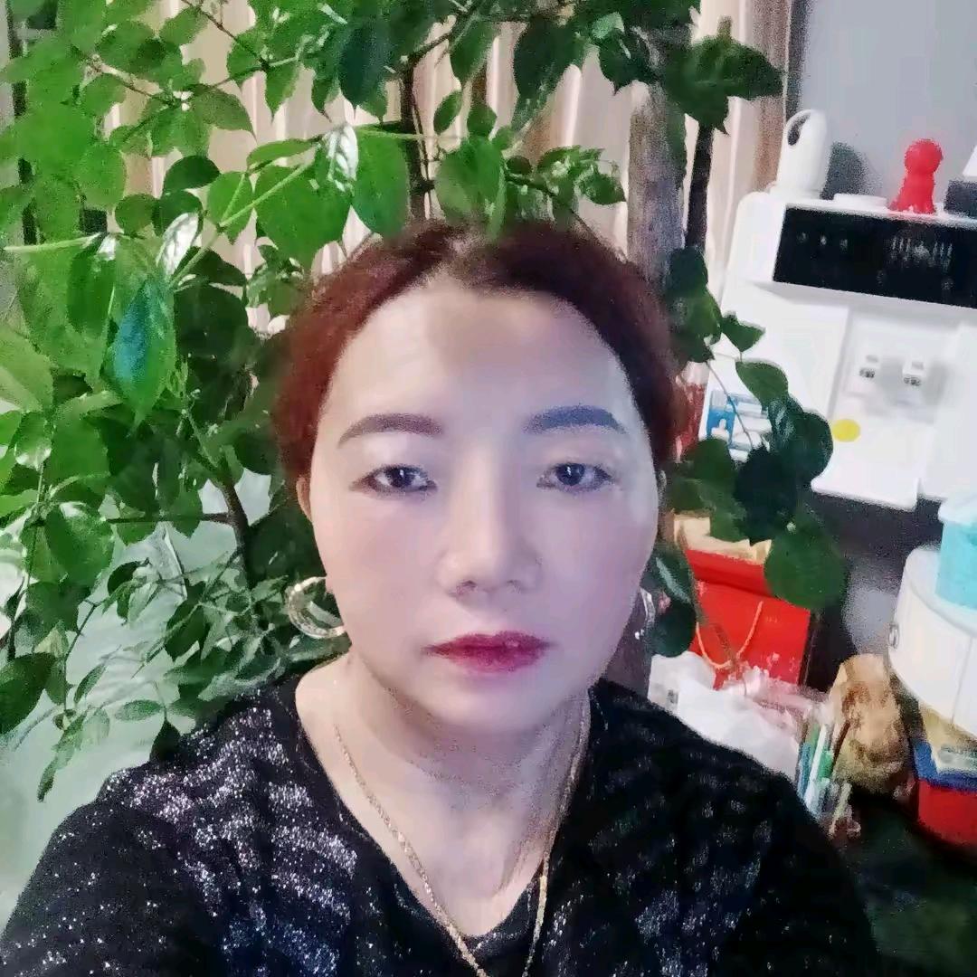 宝奶奶晚上8点10分开播