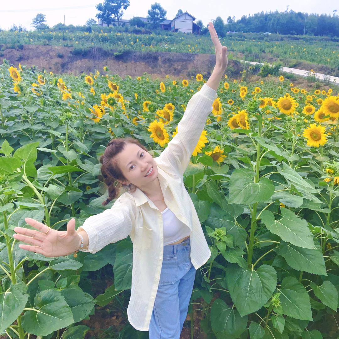 @莉
