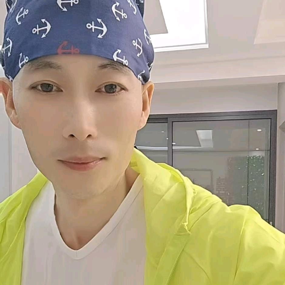 小张哥（每天晚18:40）播