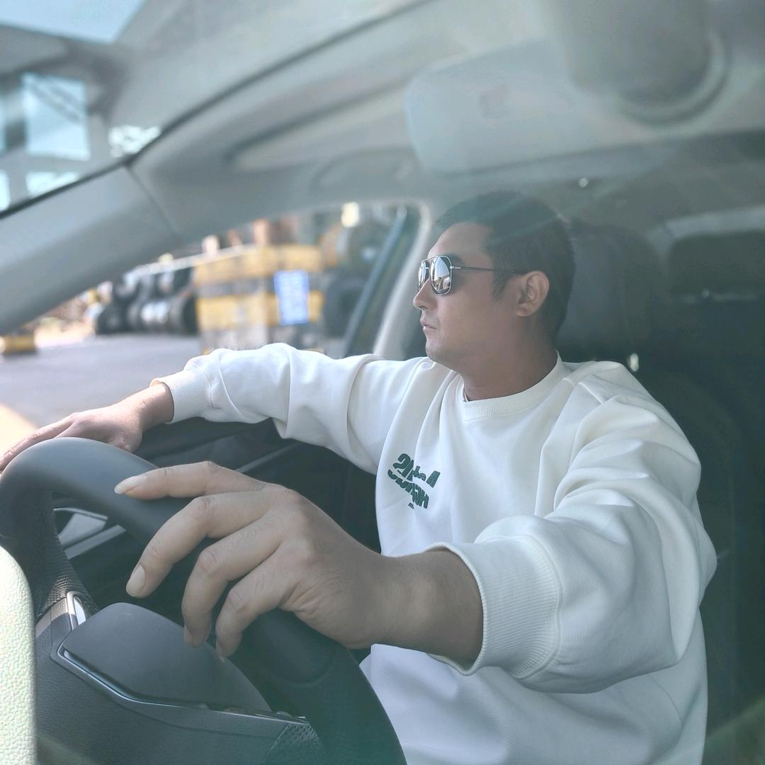 钢铁搬运工@祥哥