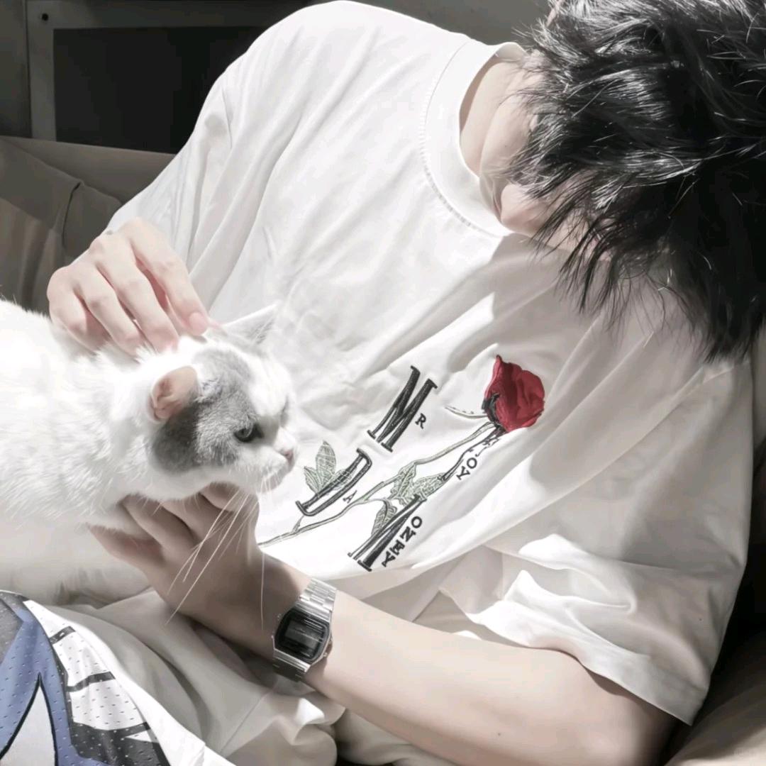 西门口卖手机的小张