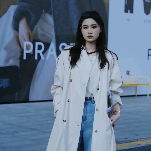 吕噜噜-直播爆款