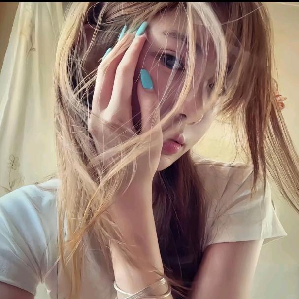 半夜忧郁纯情千金疯狂爱上良家纯情20少男