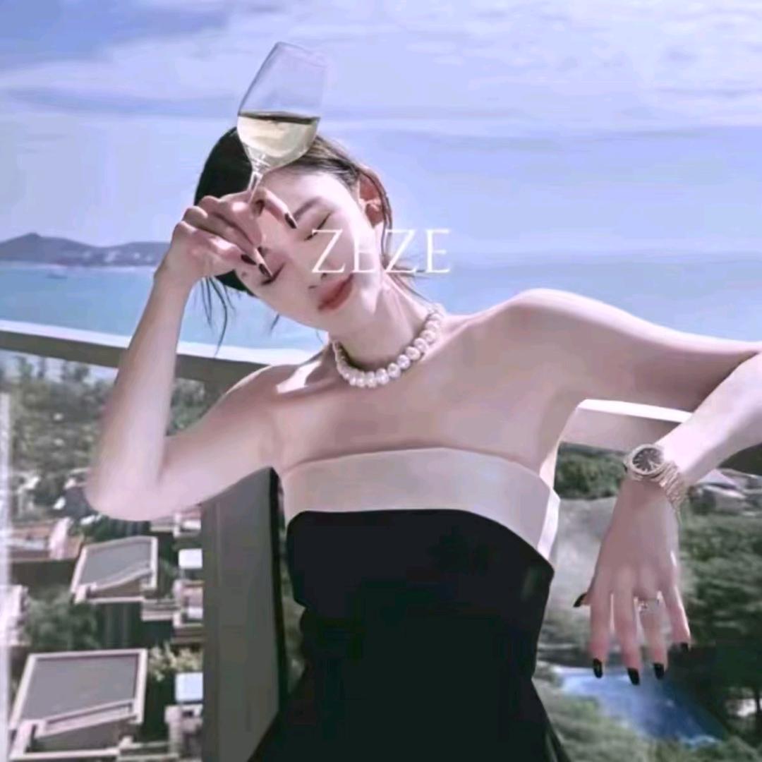 袁艺灵精品穿搭👗