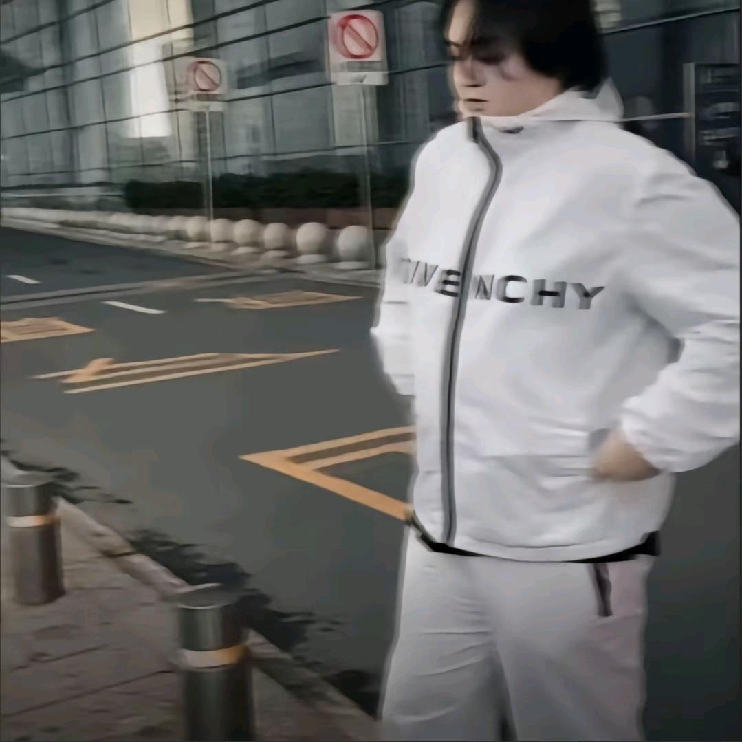 🌈陈摆烂🌚🌚