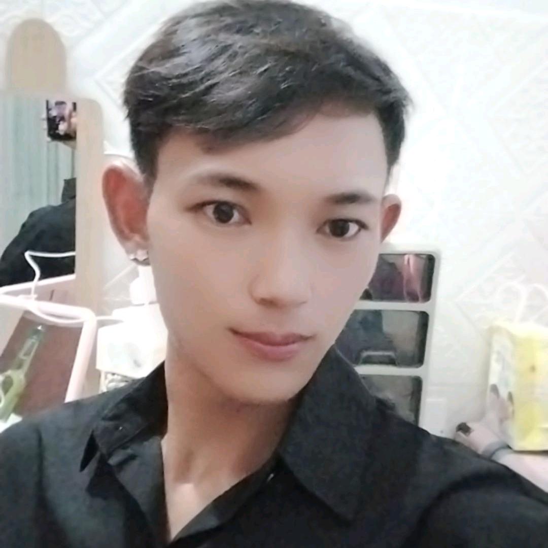 㜂孞
