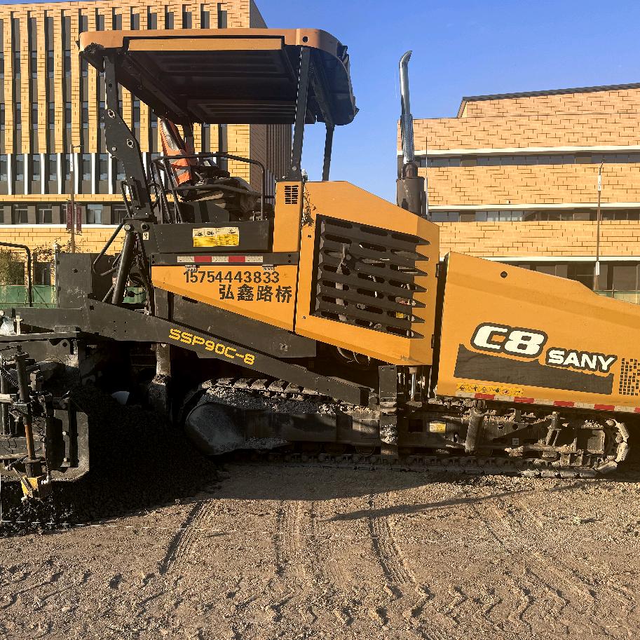 吉林市沥青路面摊铺，路面设备