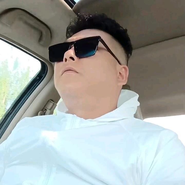 ༺༼࿅࿆࿄宋有钱࿄࿅࿆༽༻