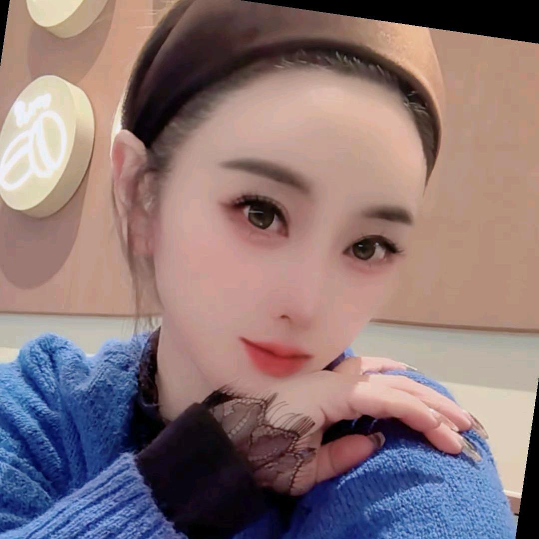 江小白（玲玲）