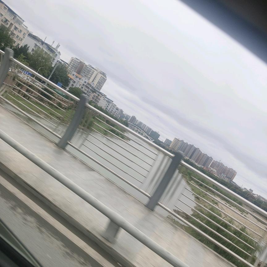 风彩☔雨虹🌈