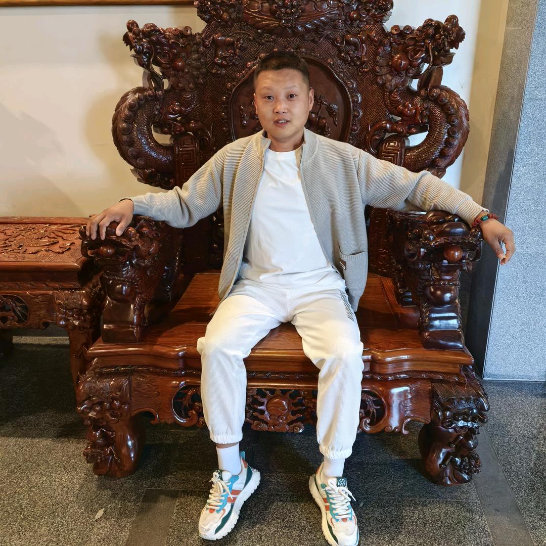 山东福玲旗帜五米不拼接快幕秀