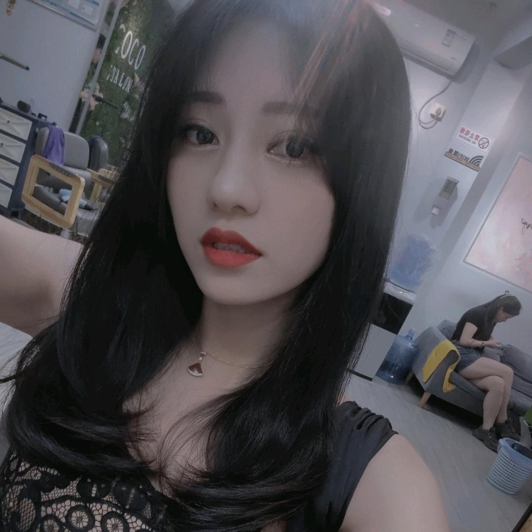 A. 女神゜💋  （花嫁婚纱馆）