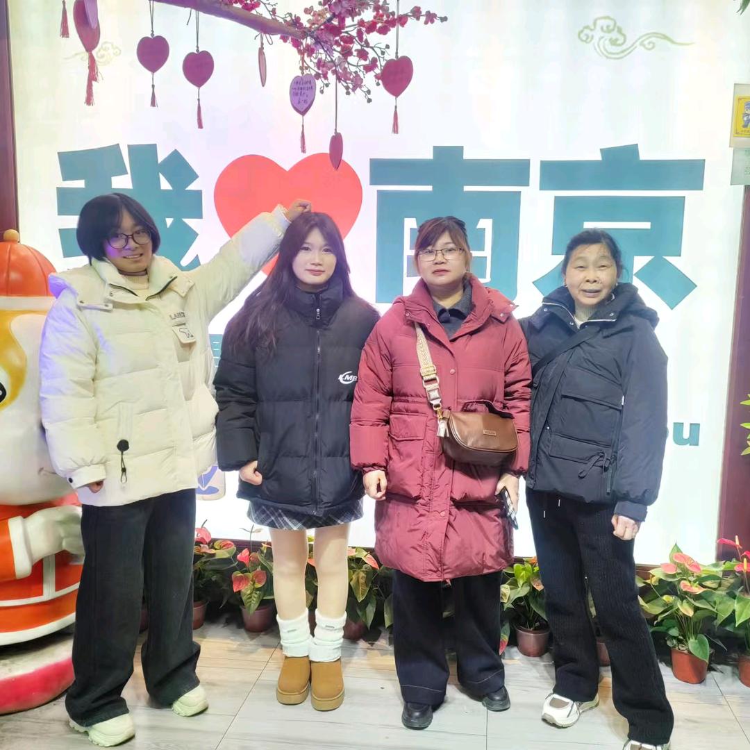 萍水相逢。。