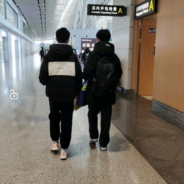 姐姐不发胖只发财💰