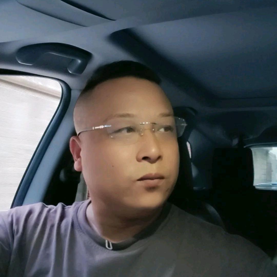 小朋哥