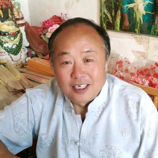 李改明牵红线