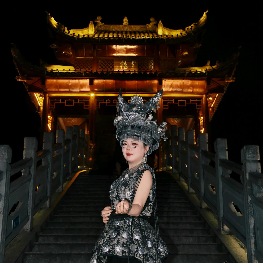 张家界导游美丽姐姐