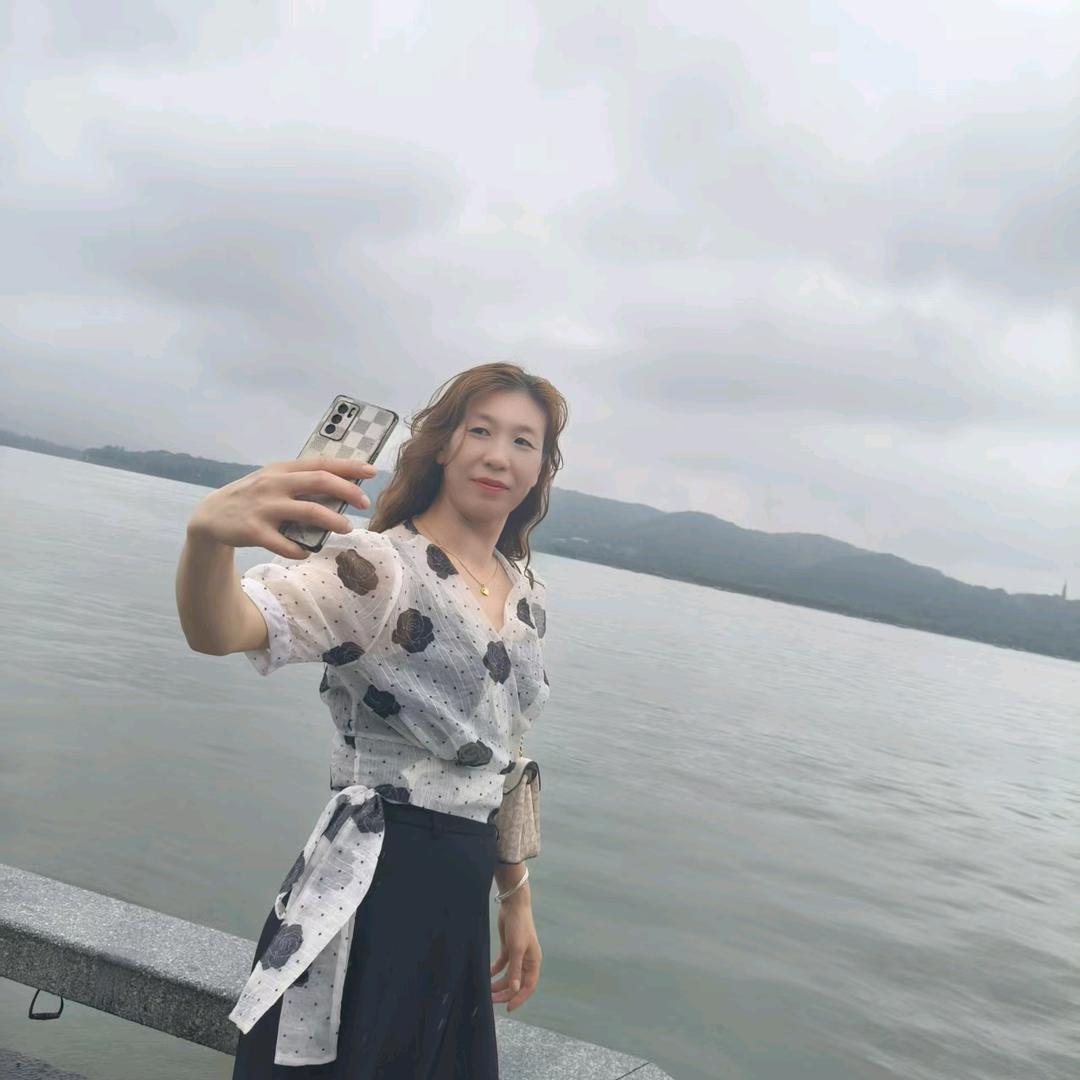 简直无发沟通🌞☀️🥵☀️🌞