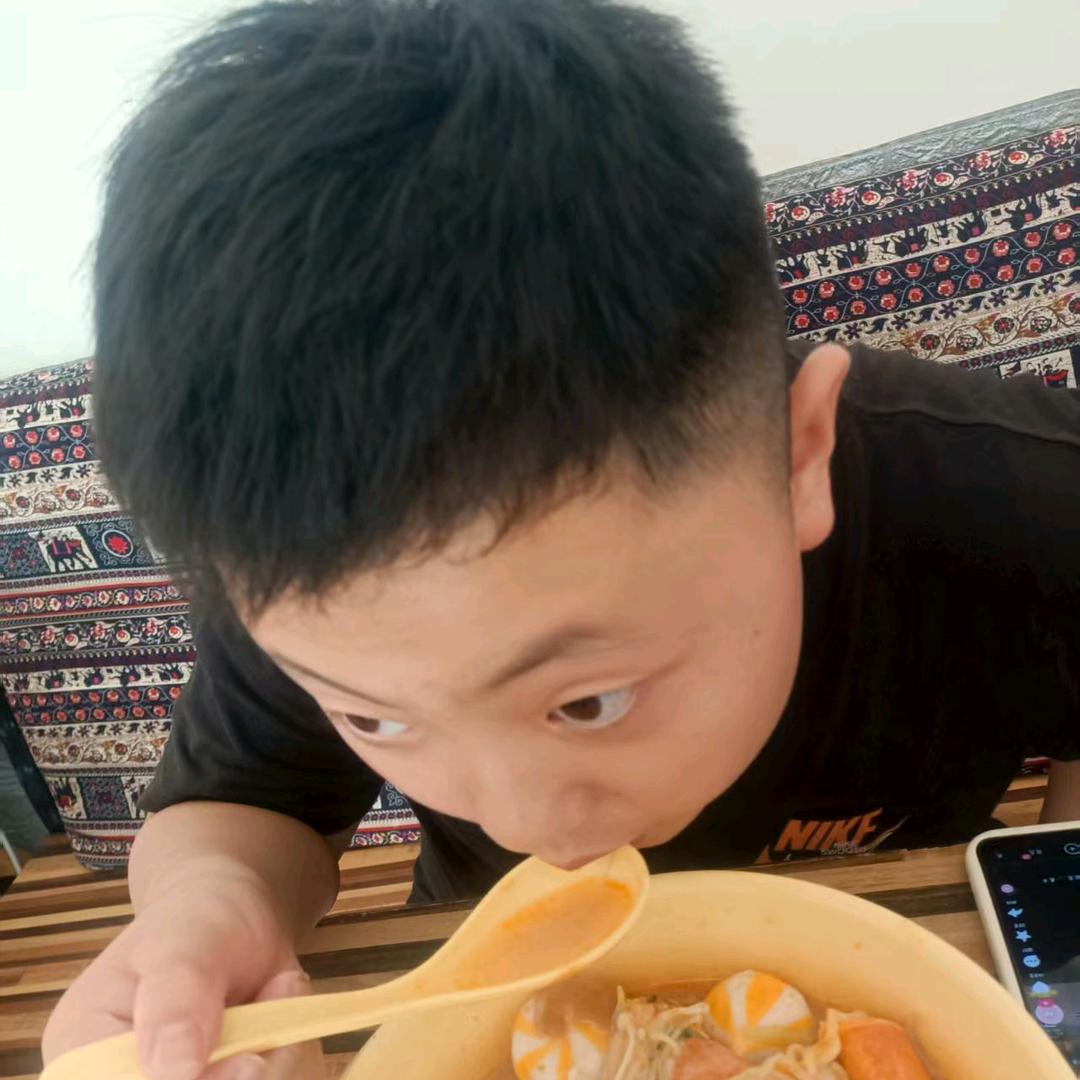新颖玻璃木门推拉门