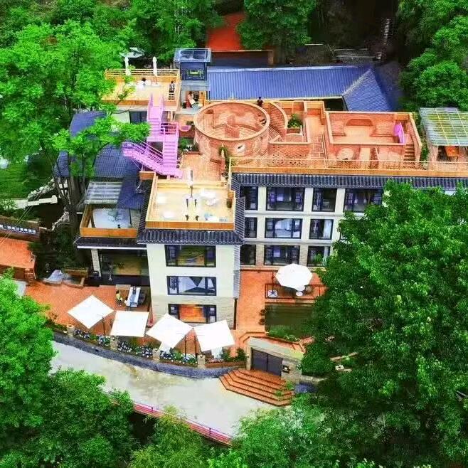 萤溪谷森林私汤影院酒店小助理