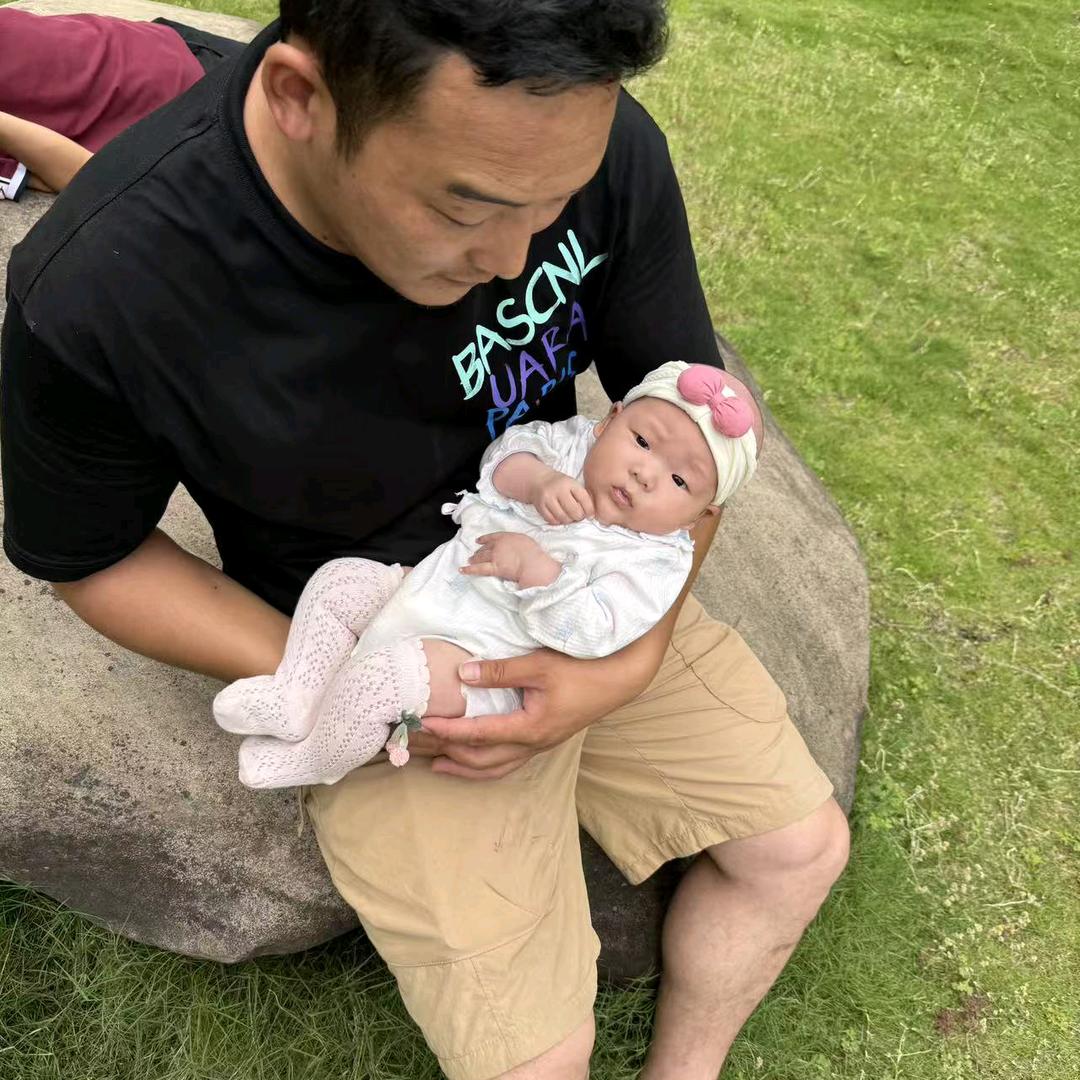 肖静怡奶奶副食五金店