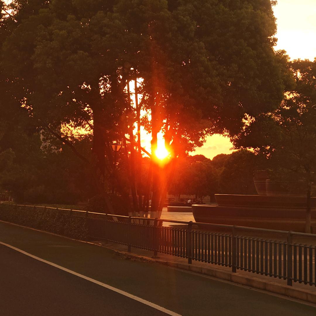 武汉市东湖新技术开发区三心百货商行（个体工商户）