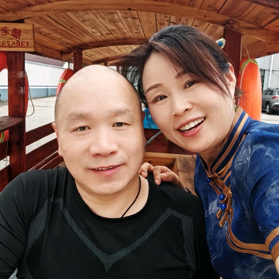 蓉魅儿