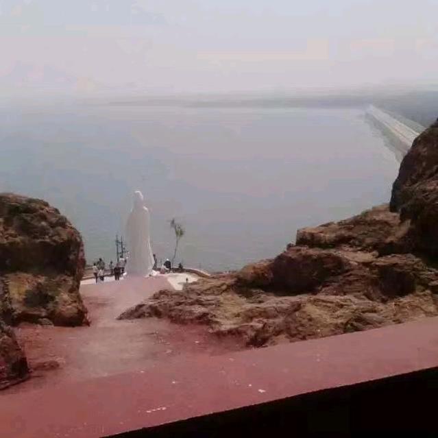 @٩(๛ ˘ ³˘)۶♥小七