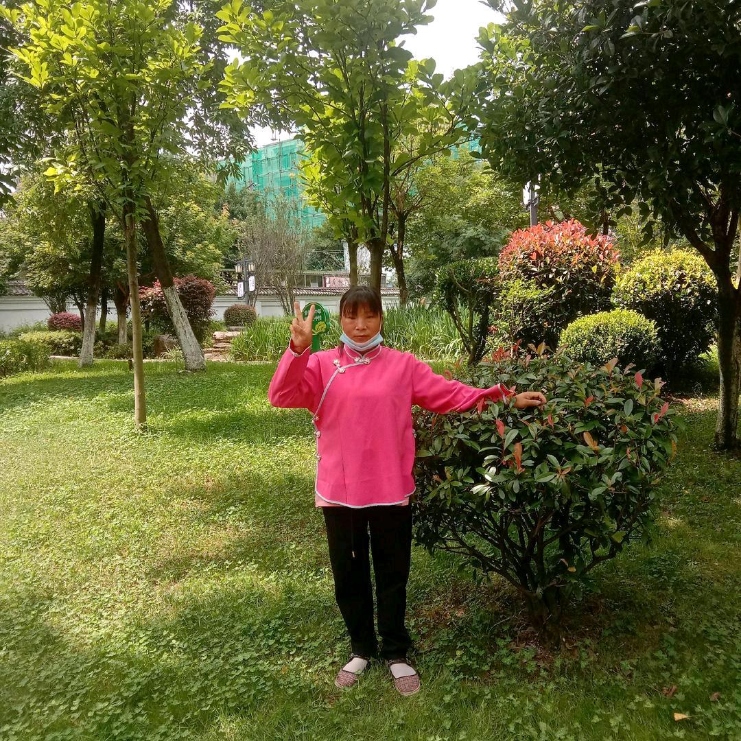 云南小梅每天晚上8点40开播我的日常生活