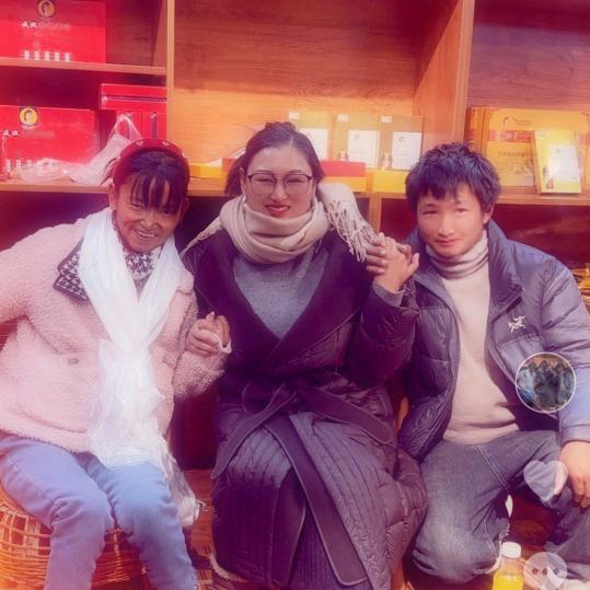 普帕尔仓布姆卓玛