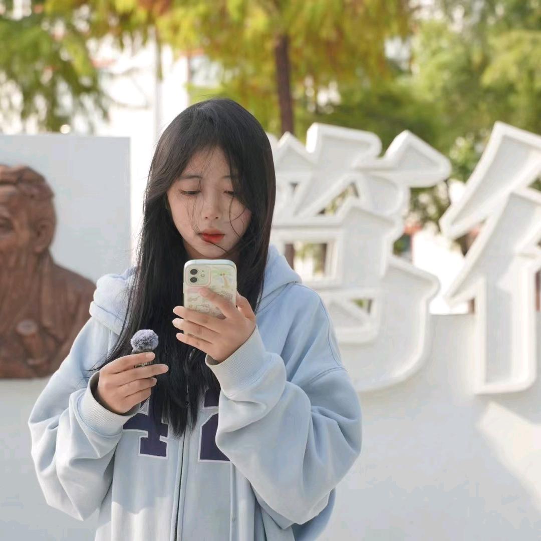 贴竹大美女